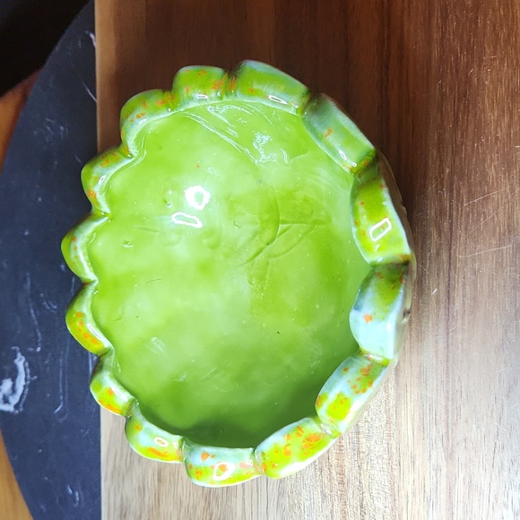 Vintage 5 in Ceramic splattered artichoke bowl - Picture 4 of 6